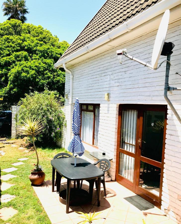 Aberdour Guesthouse Port Elizabeth Exteriör bild
